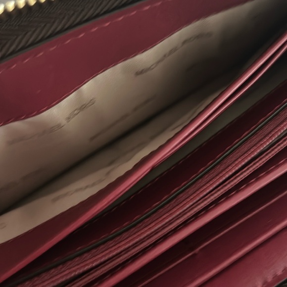 Michael Kors Mercer Color Block Burgundy Logo Continental Long Wallet NWOT - Picture 9 of 9